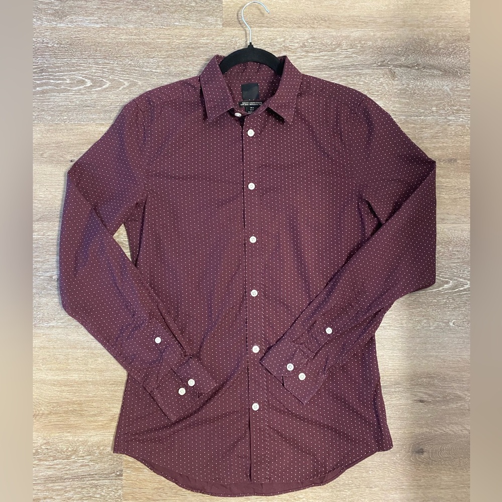 H&M Slim Fit Men's Burgundy Button-Up Shirt